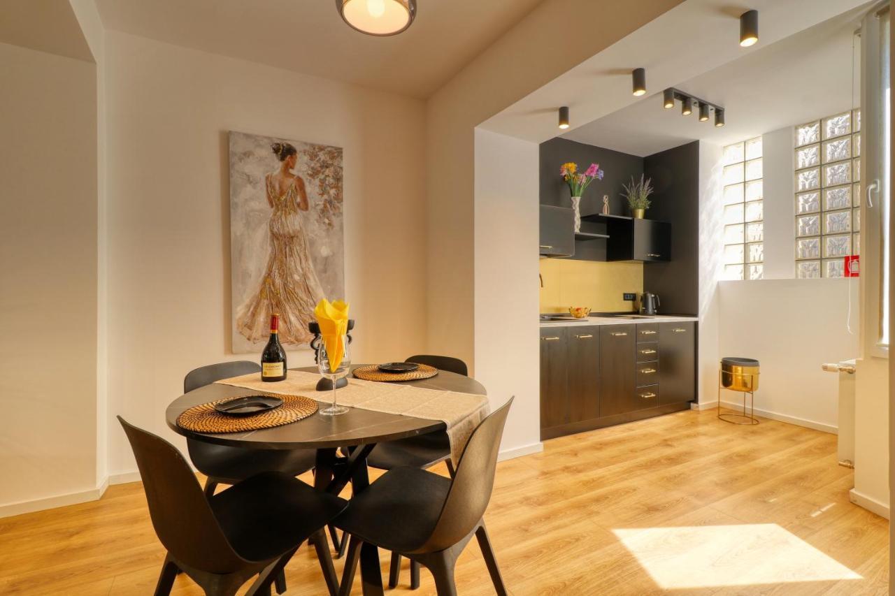 Historical Center By 4El Apartment Bucureşti Ngoại thất bức ảnh