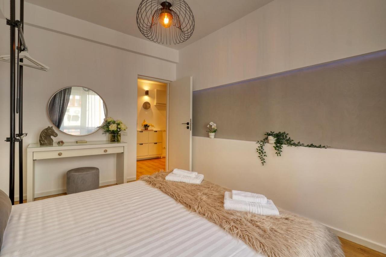 Historical Center By 4El Apartment Bucureşti Ngoại thất bức ảnh